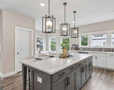 1037 Knoxboro Lane - Photo Thumbnail 18