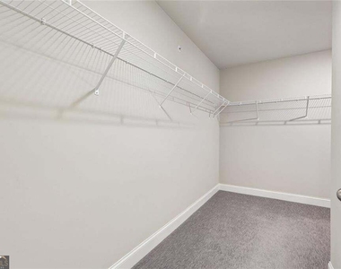 1037 Knoxboro Lane - Photo Thumbnail 30