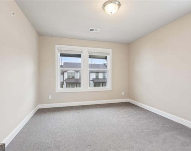 1037 Knoxboro Lane - Photo Thumbnail 33