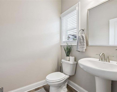 1037 Knoxboro Lane - Photo Thumbnail 35