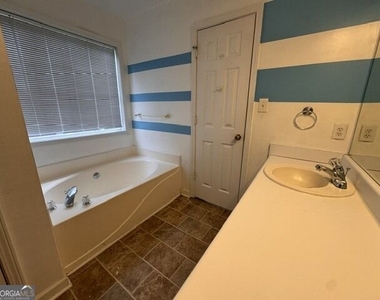 1478 Glynn View Court - Photo Thumbnail 3