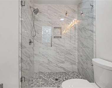 312 W Downing Court - Photo Thumbnail 14