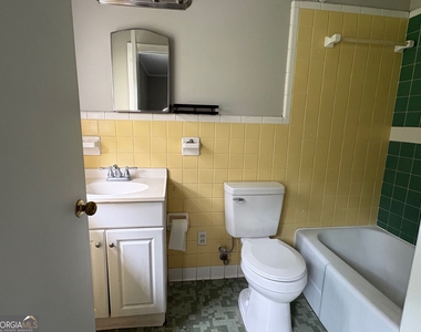 7 Lindberg Street - Photo Thumbnail 5