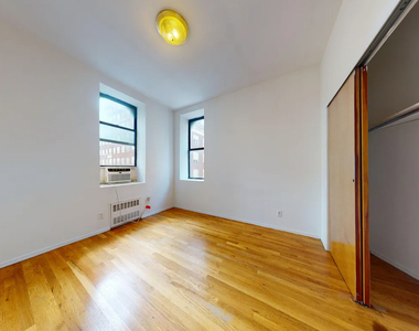 1297 Lexington Avenue - Photo Thumbnail 9