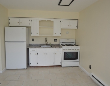 14 Oak Ridge Rd - Photo Thumbnail 3