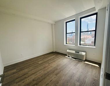 West 81st Street - Photo Thumbnail 5