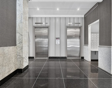 95 Christopher Street - Photo Thumbnail 7