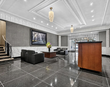 95 Christopher Street - Photo Thumbnail 6