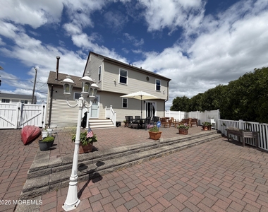 1001 Painter Pt Point - Photo Thumbnail 15