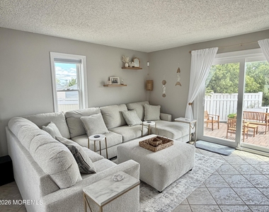 1001 Painter Pt Point - Photo Thumbnail 4