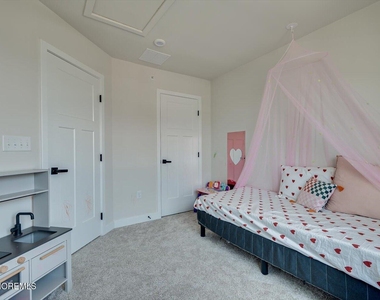 220 Anchor Way - Photo Thumbnail 32