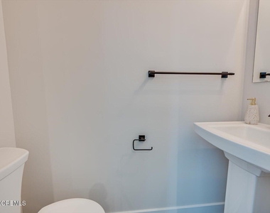 220 Anchor Way - Photo Thumbnail 25