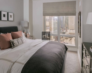 Tenth Avenue - Photo Thumbnail 1