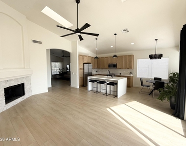 14449 S 44th Street - Photo Thumbnail 7