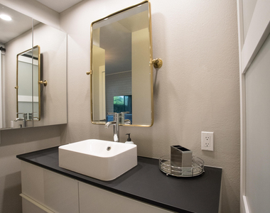 4525 N 66th Street - Photo Thumbnail 45