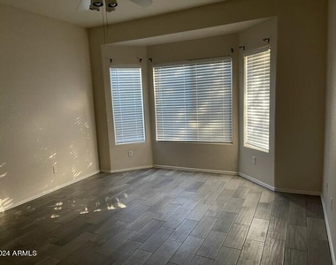 14199 W Clarendon Avenue - Photo Thumbnail 8