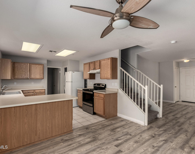 8888 E Garden Drive - Photo Thumbnail 8