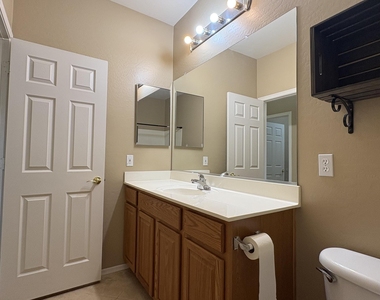 16953 W Limestone Drive - Photo Thumbnail 27