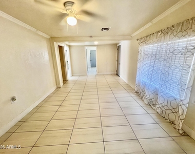 9622 N 12th Avenue - Photo Thumbnail 7