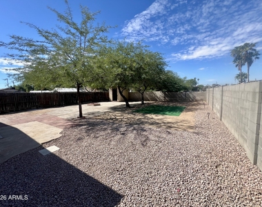 9622 N 12th Avenue - Photo Thumbnail 23