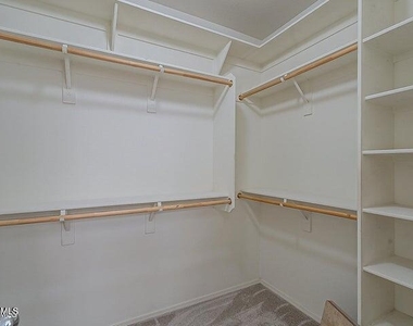 16950 W Sonora Street - Photo Thumbnail 10