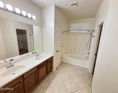 4230 S Mariposa Drive - Photo Thumbnail 28