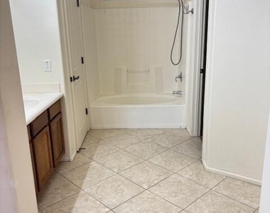 4230 S Mariposa Drive - Photo Thumbnail 25