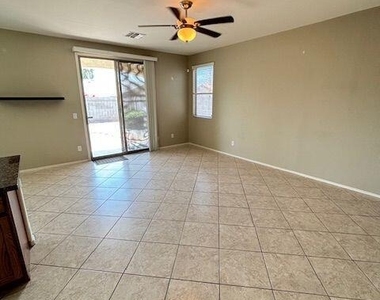4230 S Mariposa Drive - Photo Thumbnail 13