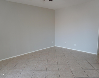4230 S Mariposa Drive - Photo Thumbnail 9
