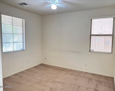 4230 S Mariposa Drive - Photo Thumbnail 15