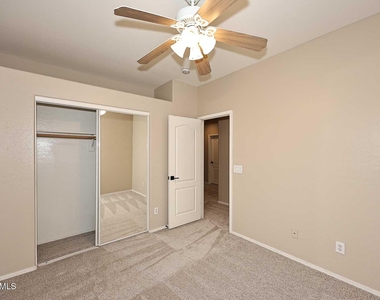 6027 W Oberlin Way - Photo Thumbnail 33