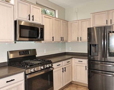 6027 W Oberlin Way - Photo Thumbnail 17