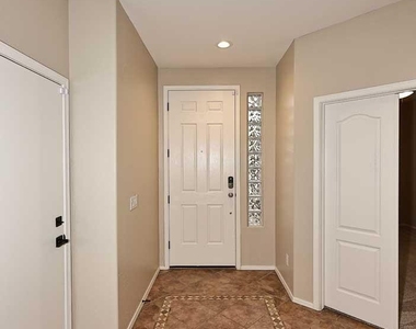 6027 W Oberlin Way - Photo Thumbnail 9