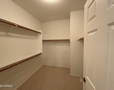 3938 W Buckskin Trail - Photo Thumbnail 16