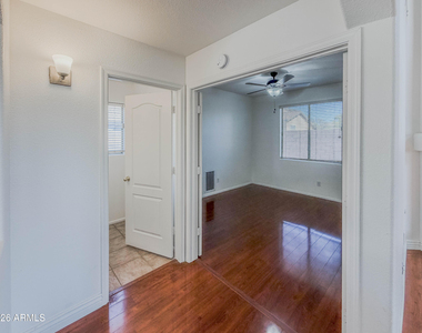 4765 S Joshua Tree Lane - Photo Thumbnail 11