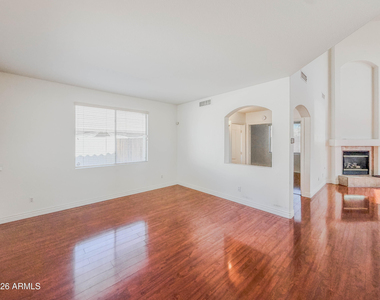 4765 S Joshua Tree Lane - Photo Thumbnail 7