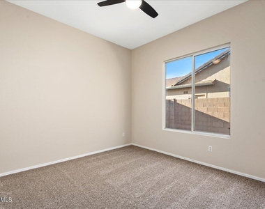 24225 N 39th Avenue - Photo Thumbnail 17