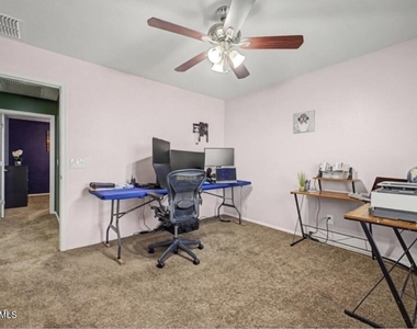 18157 W Carol Avenue - Photo Thumbnail 17