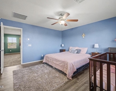 18157 W Carol Avenue - Photo Thumbnail 33