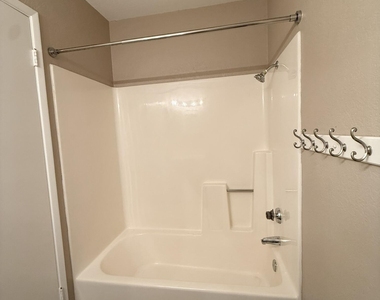 501 W Tonopah Drive - Photo Thumbnail 5