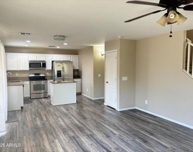 7265 W Glenn Drive - Photo Thumbnail 5