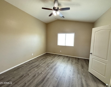 7265 W Glenn Drive - Photo Thumbnail 9