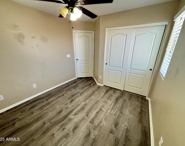 7265 W Glenn Drive - Photo Thumbnail 12