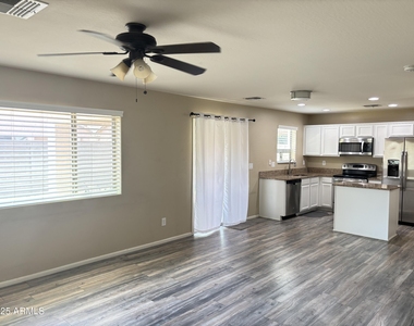 7265 W Glenn Drive - Photo Thumbnail 2
