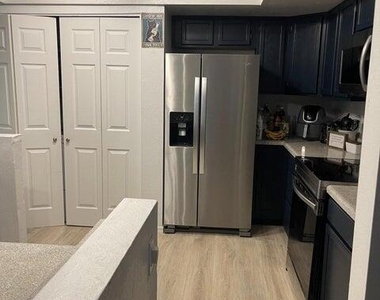 1331 W Baseline Road - Photo Thumbnail 4