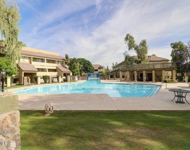 1331 W Baseline Road - Photo Thumbnail 14