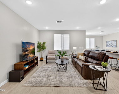 7333 E Purple Prairie Drive - Photo Thumbnail 3