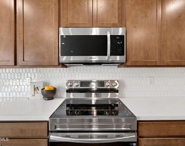 7333 E Purple Prairie Drive - Photo Thumbnail 12