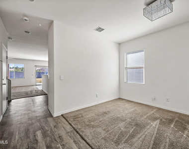 37453 W Prado Street - Photo Thumbnail 3