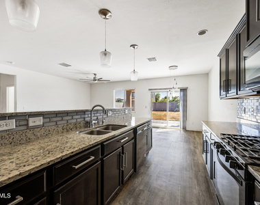 37453 W Prado Street - Photo Thumbnail 5